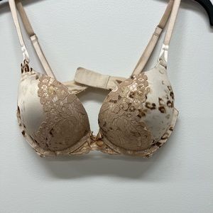 Victoria’s Secret Cream Leopard & Lace Bombshell Bra Size 32B